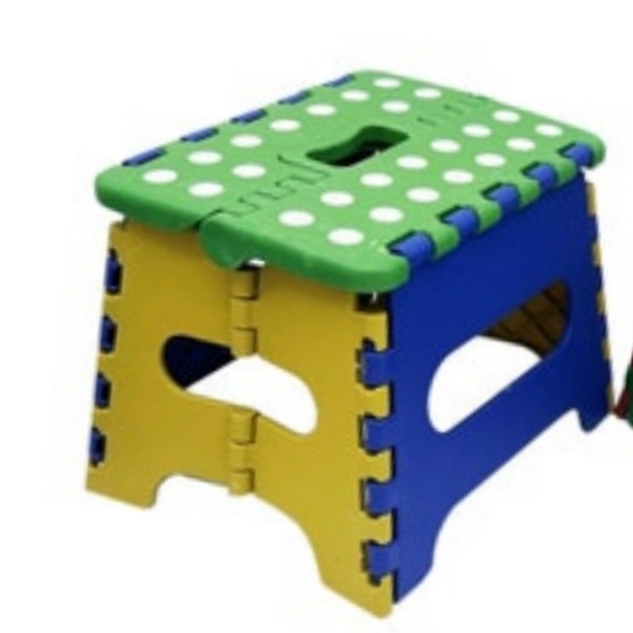 Foldable Kid's Step Stool - Picture 4 of 4